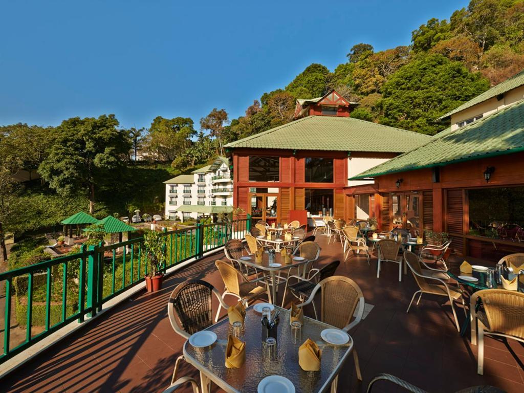 Club Mahindra Munnar Hotel Chinnakanal Exterior photo